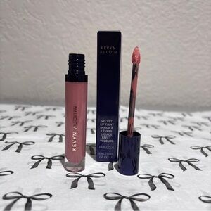 💋 Kevyn Aucoin Velvet Lip Paint — Shade “Fabulous” 💄